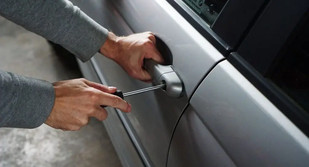 Starting a Jeep Cherokee with a Screwdriver