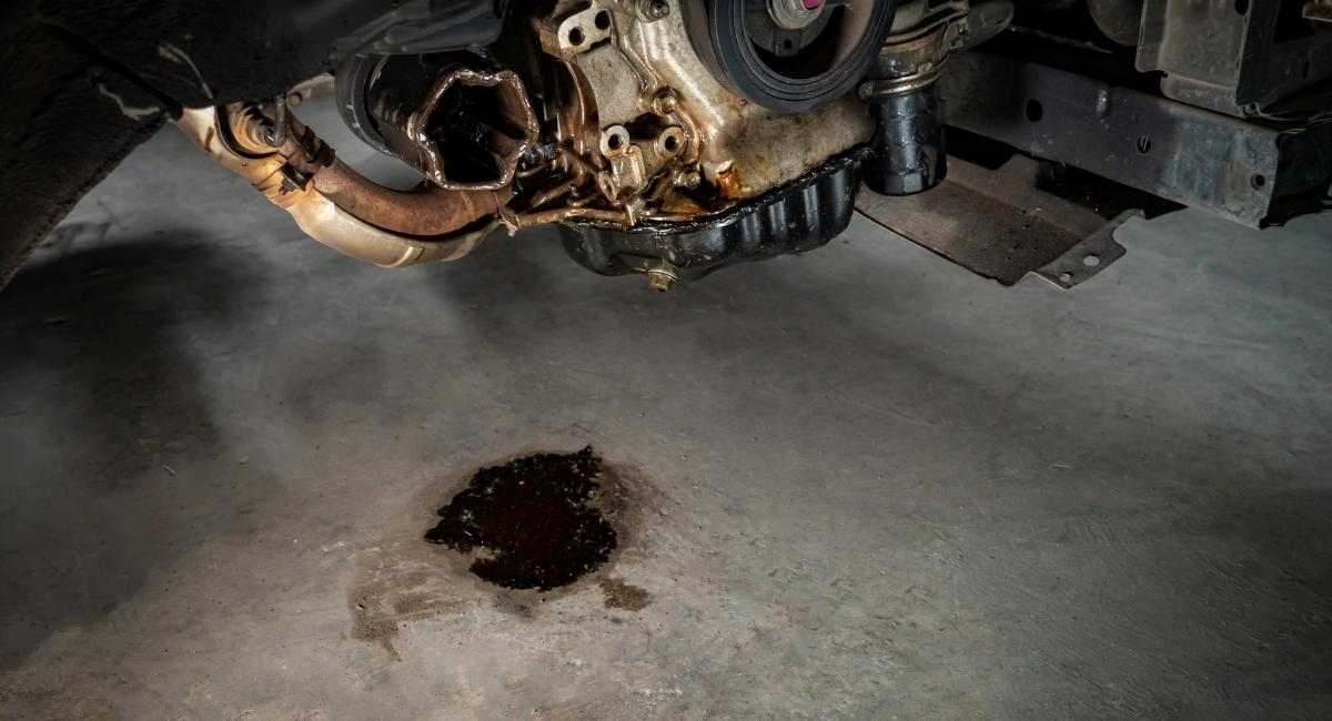 Oil Leak On Jeep Wrangler: Causes And Fixes | Off Road Pulse